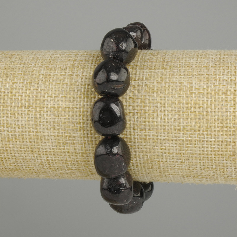 Bransoletka z granatu fasetowanego, średnica 14-16×12-13, 5 mm ±, długość 18 cm ±, elastyczna