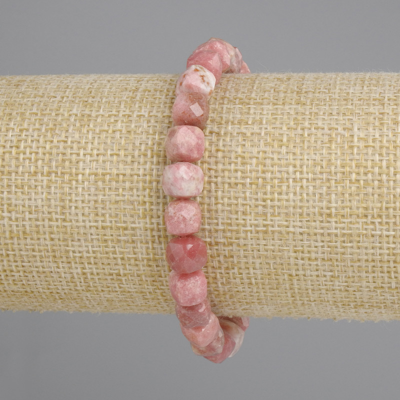 Bransoletka z rodokrozytu — fasetowane kostki, średnica 7×7 mm, długość 18 cm