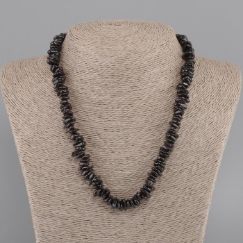 Naszyjnik z drobin granatu, średnica 9-12×2-3 mm, długość 45 cm ± z zapięciem