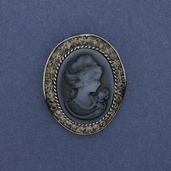 Broszka-kamea „Dama” z cyrkoniami, srebrzysty metal 43×38 mm +
