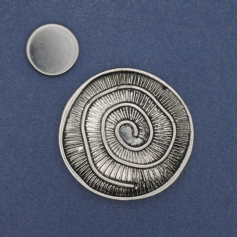Broszka magnetyczna Akcent srebrzysty metal 41 mm+