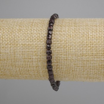 Bransoletka Granat fasetowane kostki, średnica 4×4 mm, długość 18 cm, elastyczna