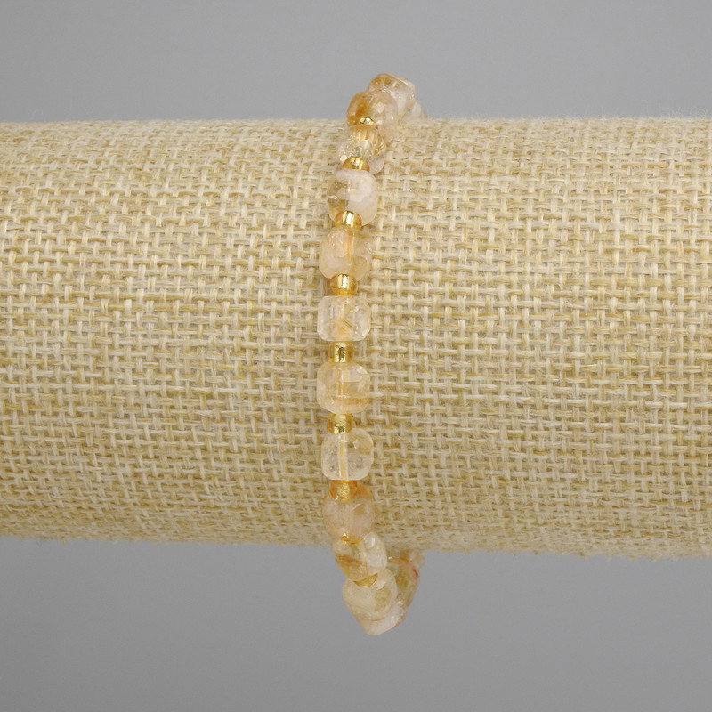 Bransoletka z fasetowanego cytrynu – kostki 5×5 mm ±, koraliki 3 mm ±, długość 18 cm ±, na elastycznej gumce