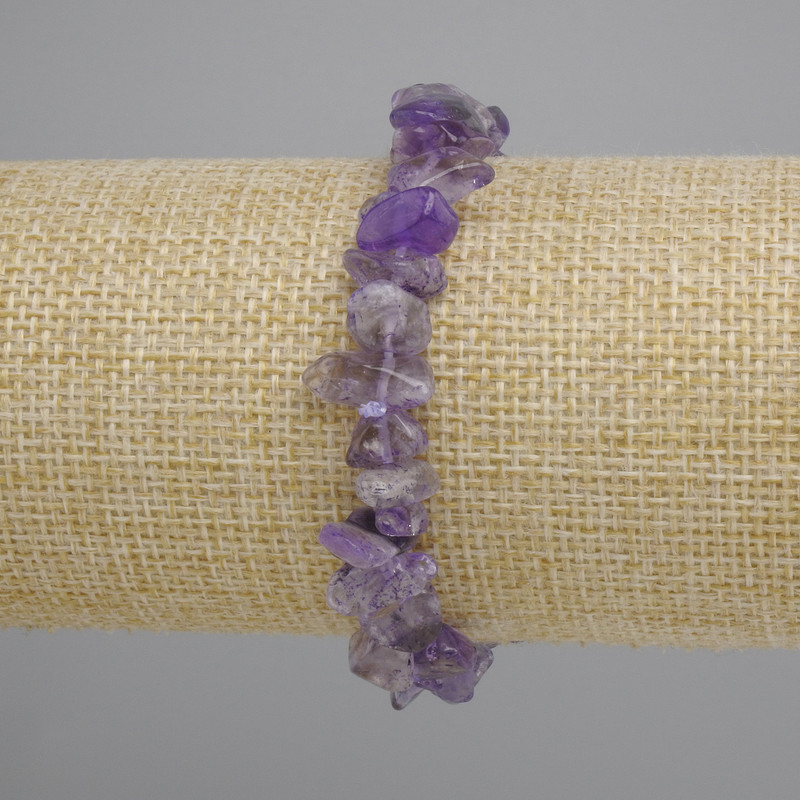 Bransoletka z drobin ametystu, średnica 7–10×2–4 mm, długość 18 cm, elastyczna