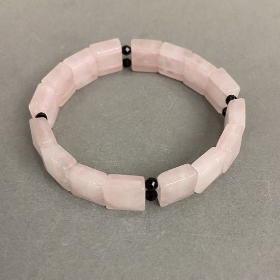 Bransoletka z różowego kwarcu, kwadrat 12 mm ± długość 18 cm ± elastyczna