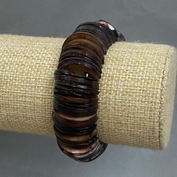 Bransoletka z masy perłowej, długość 18 cm, elastyczna