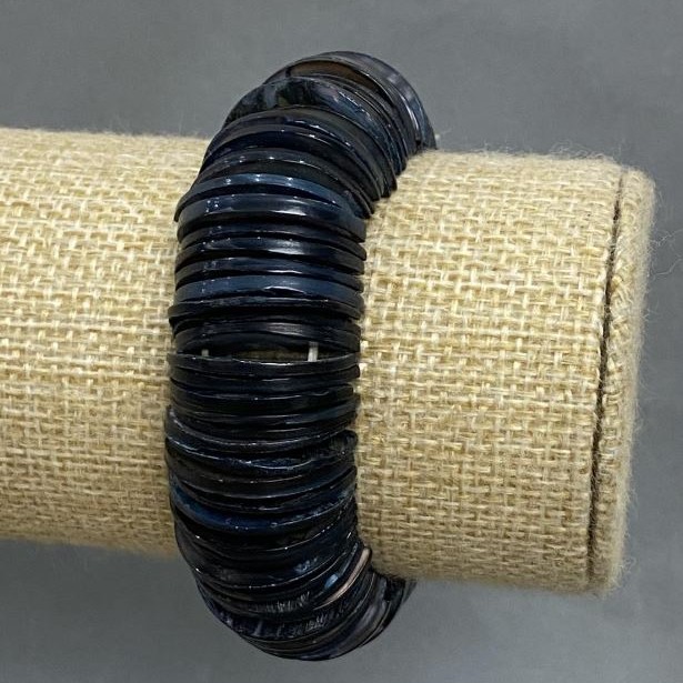 Bransoletka z masy perłowej, długość 18 cm, elastyczna
