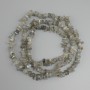 Koraliki labradorytu, drobinki, średnica 6–11×3–6 mm, długość 78 mm na żyłce