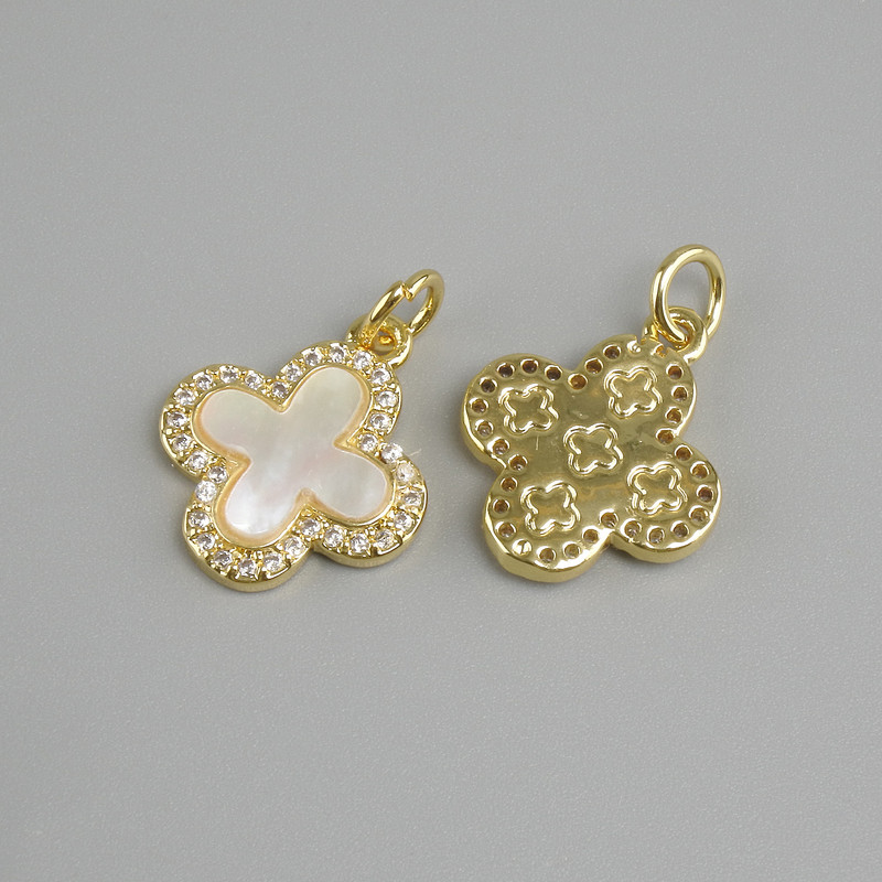 Cena za 1 szt. Wisiorek z masy perłowej w złotej oprawie, średnica 16×14 mm, długość 19 mm