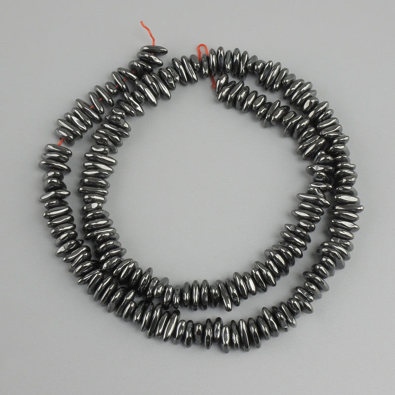 Koraliki hematytu – drobinki, średnica 6,5–9×2,0–2,5 mm, długość 40 cm