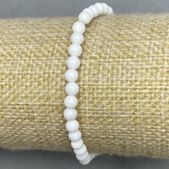 Bransoletka z agatu, gładka kulka, średnica 4 mm (±), długość 18 cm (±), na elastycznej gumce