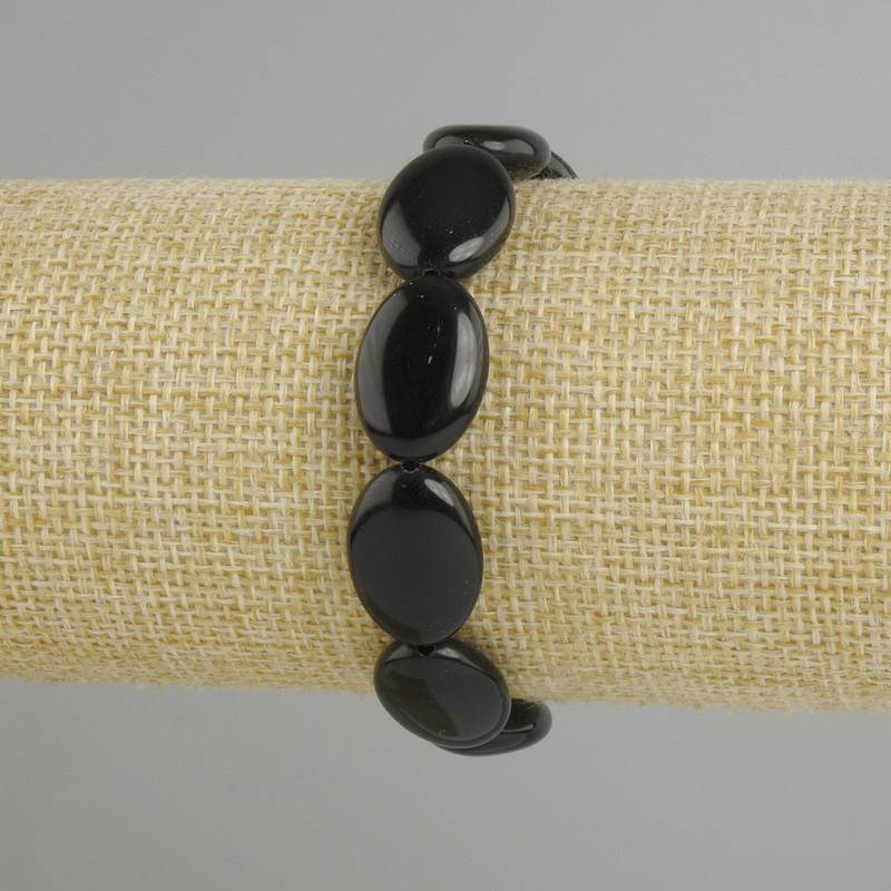 Bransoletka z czarnego agatu owalnego, średnica 18×12–13 mm, długość 18 cm, elastyczna