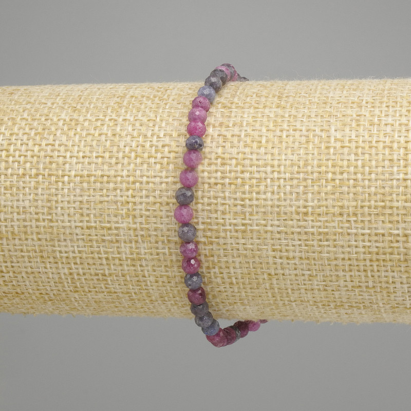 Bransoletka Szafir Rubin fasetowana kulka, średnica 4 mm ±, długość 18 cm ±, elastyczna