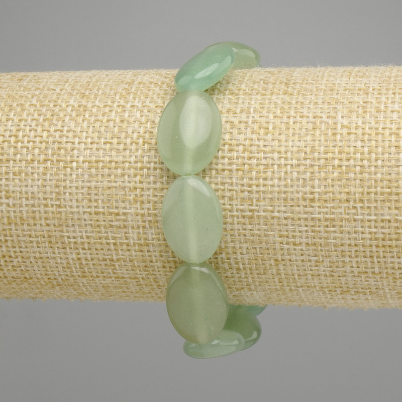 Bransoletka z nefrytu owalna, średnica 18×13 mm, długość 18 cm, elastyczna