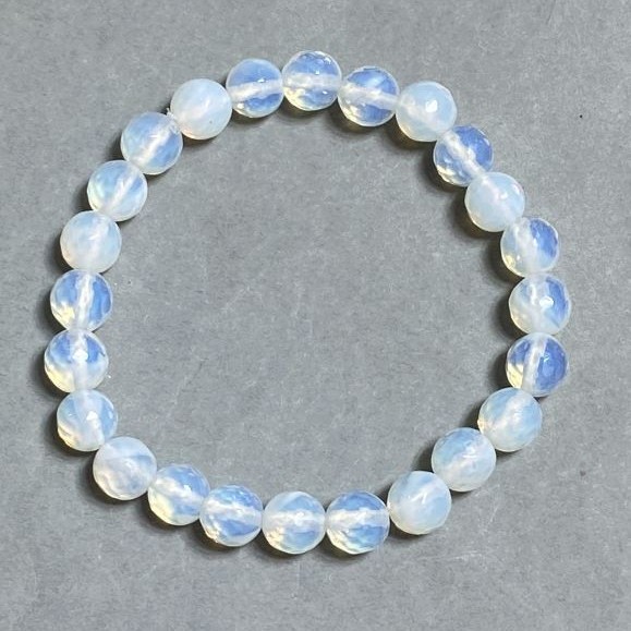 Bransoletka Moonstone Opalit granowana kuleczka 8 mm ±, długość 18 cm ± elastyczna