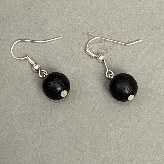 Kolczyki Lawa gładka kulka 10mm+-, długość 28mm+