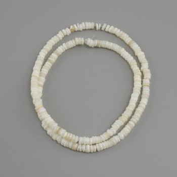 Bulongi z muszli skafarka ronicel, średnica 4x1, 5-2 mm +/- , długość 38 cm +/- na żyłce