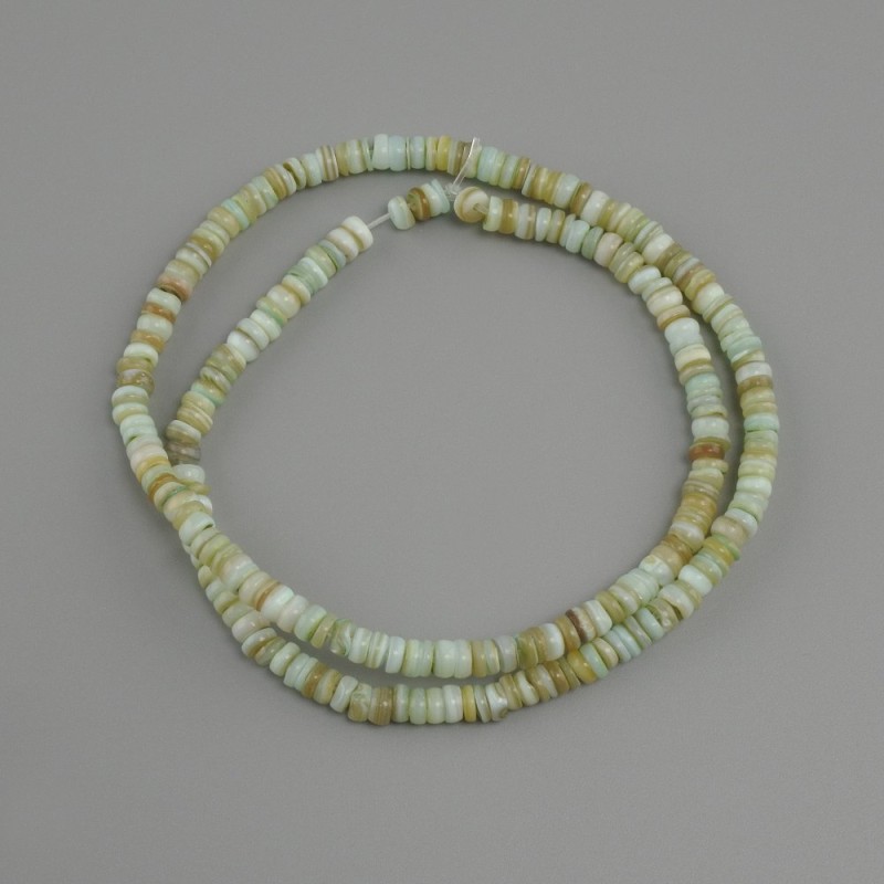 Koraliki z muszli skafar kalka rendeu (rondele), średnica 4x1, 5-2 mm +/- , długość 38 cm +/- na żyłce