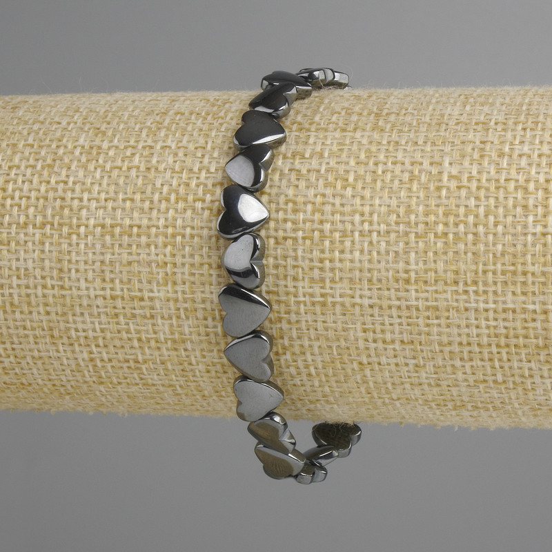 Bransoletka Hematyt serce, średnica 8×8 mm ±, długość 18 cm ± ze stretchem