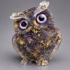Suwenirowa figurka Sowa z przetworzonym skruszem ametystu w żywicy, średnica 60x50x40 mm+