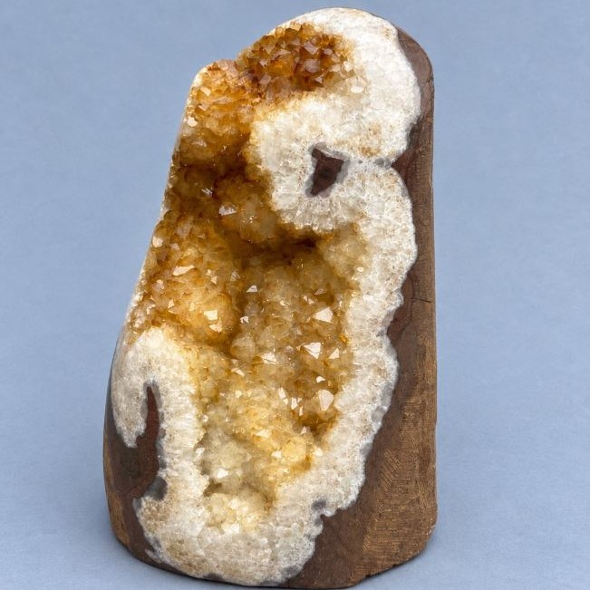 Naturalny kamień ozdobny — druża cytryny, wymiary ~119×85×71 mm ±, waga ~906 g