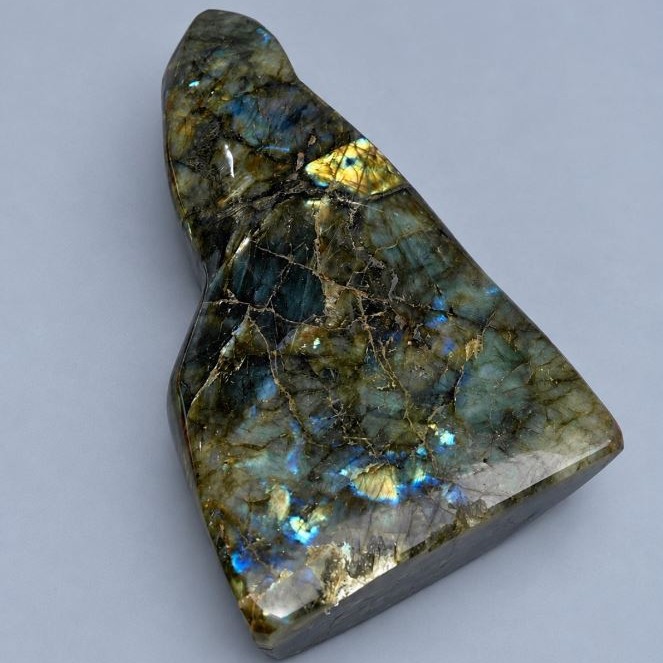Kamień pamiątkowy naturalny labradoryt 24x13x5, 5 cm+- waga 2723 g