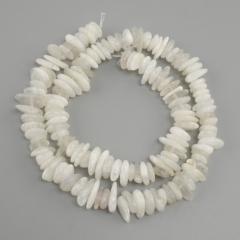 Koraliki adular drobny grys, średnica 8-17x2-4 mm +/-, długość 43 cm +/-