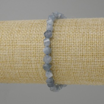 Bransoletka akwamaryn szlifowany w rombik, średnica 6x5 mm +/-, długość 18 cm +/- na gumce (strech)