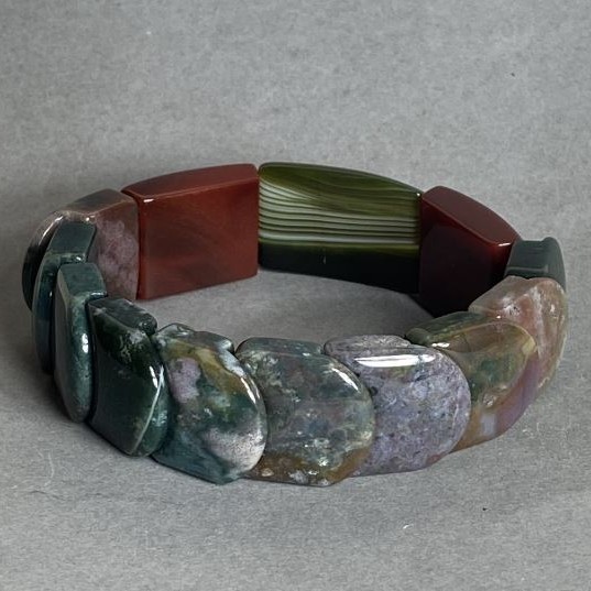 Bransoletka z agatu, ogniwa, średnica 18x13 mm +- Mchowy agatu 20x20 mm +-, długość 18 cm +- stretch