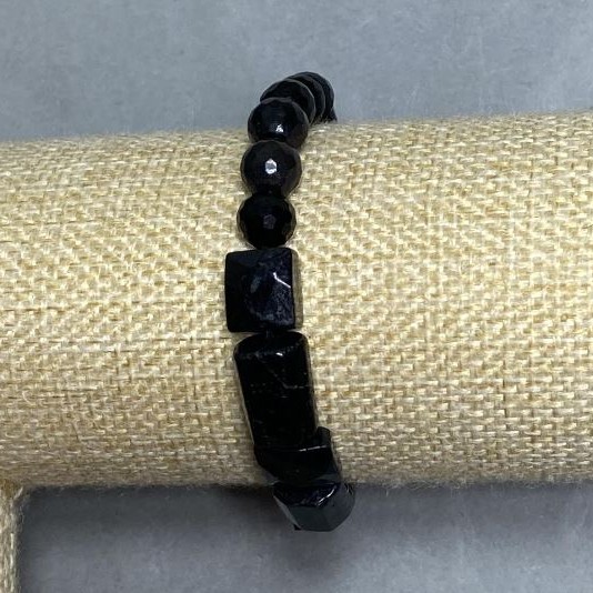 Bransoletka Agat fasetowana kulka 8mm+- Turmalin sieczka 11-14x10mm+, długość 18cm +- stretch