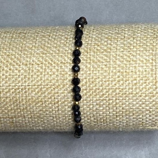 Bransoletka Agat fasetowana kulka, średnica 4 mm+- Hematyt kulka 2 mm+-, długość 18 cm +- stretch