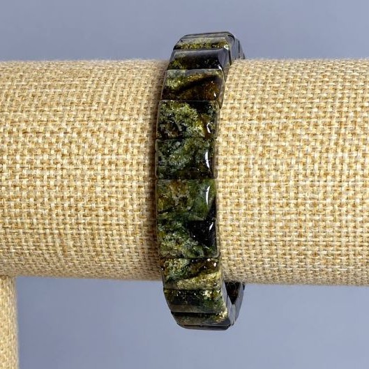 Bransoletka Zielony Granat G rossular naturalny kamień gładkie ogniwo, średnica 13x9 mm ±, długość 18 cm ± strech