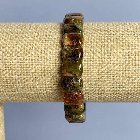 Bransoletka Zielony Granat Grossular Naturalny Kamień Gładka Owijka, średnica 12x8, 5 mm±, długość 18 cm ± strecz