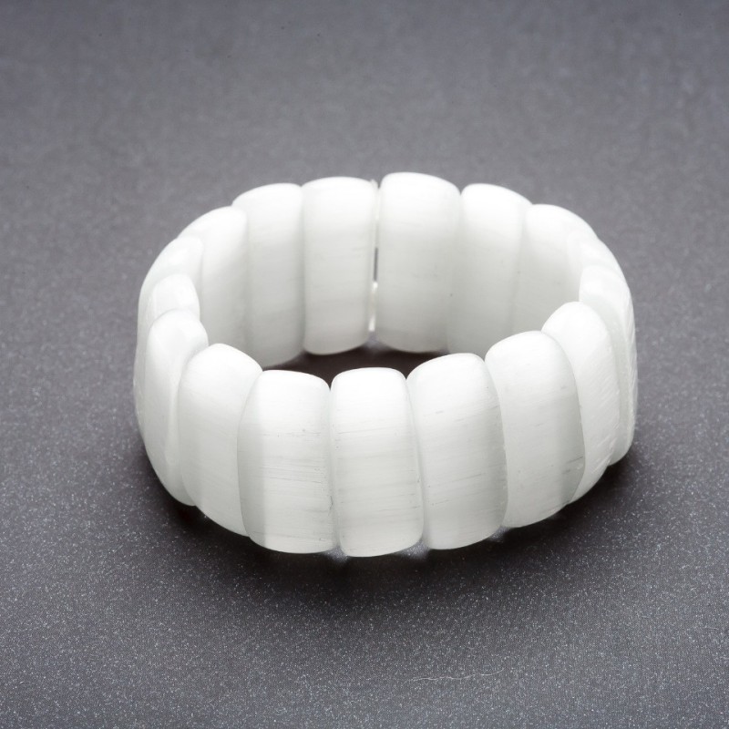 Bransoletka z kociego oka na elastycznej gumce, kolor perłowy 'łańcuszek' 25×11 mm