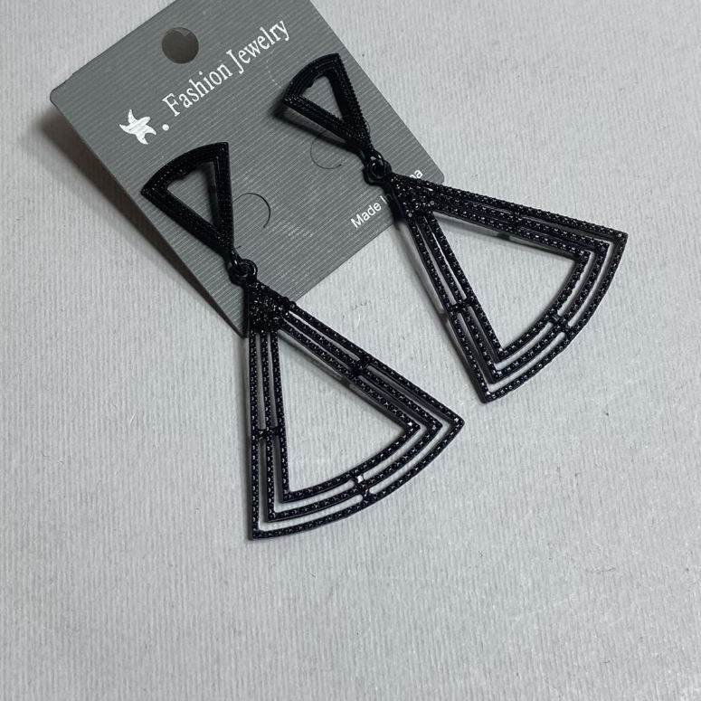 Długie kolczyki wieczorowe, długość 6,5 cm