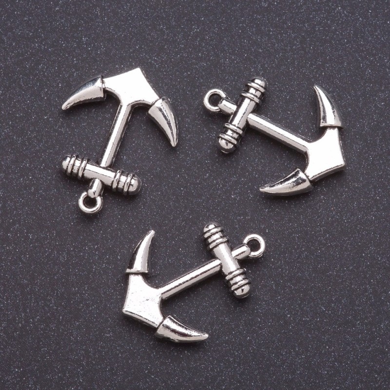Okucie – zawieszka w kształcie kotwicy 25×20 mm, masa 20 g, ±7 szt.