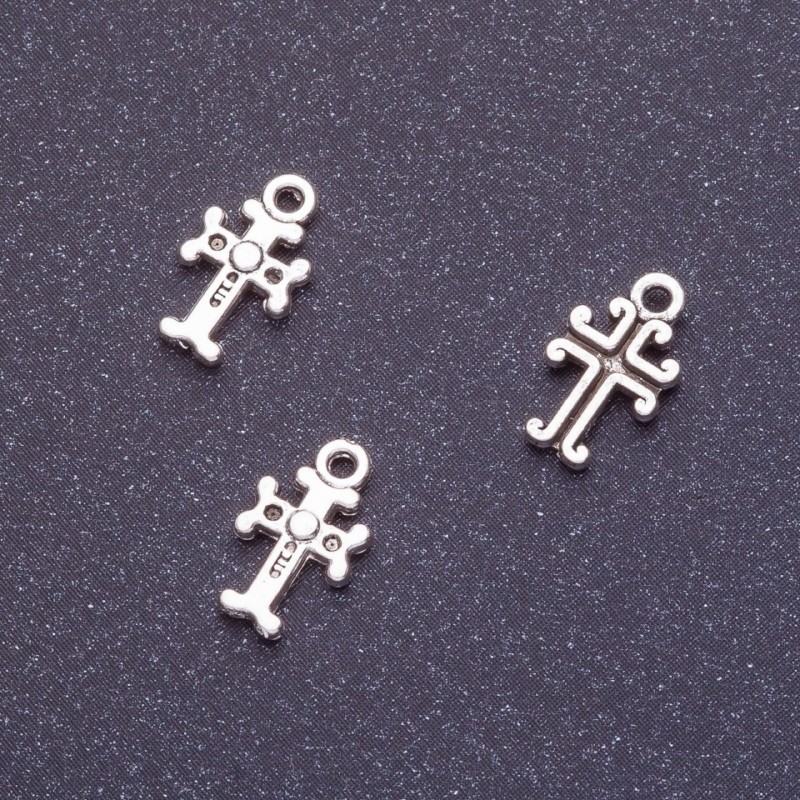 Zawieszka krzyż, długość 11 mm, d1-1, 5 mm fasetowy, 20 g, ±93 szt., kolor srebrny