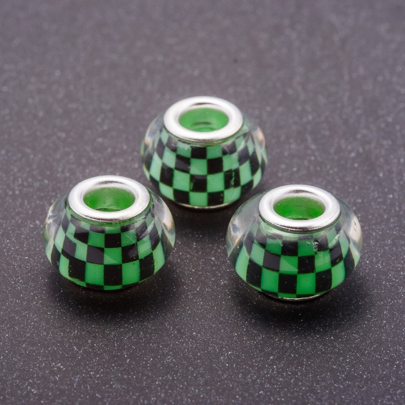 Koralik Pandora zielony w wzór szachownicy, plastikowy, średnica 13 mm, średnica otworu 5 mm, opakowanie 11 szt.