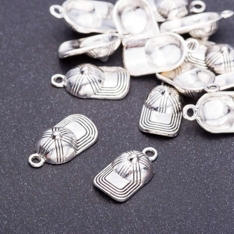 Zawieszka ozdobna „Czapka”, średnica 10 mm, długość 19 mm, otwór 3 mm, opakowanie 20 g ± 15 szt.