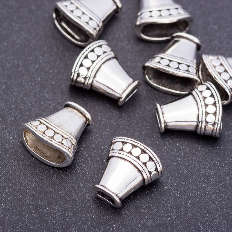Końcówka czapeczka do koralików, średnica 16×16×8 mm, otwór 4×5 mm, opakowanie 20 g ± 8 sztuk