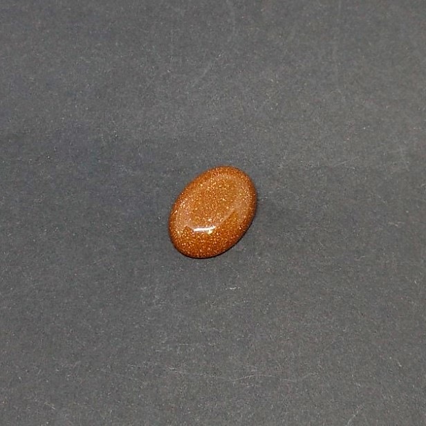 Kaboszon awenturyński «złoty piasek» sztuczny 25×18 mm