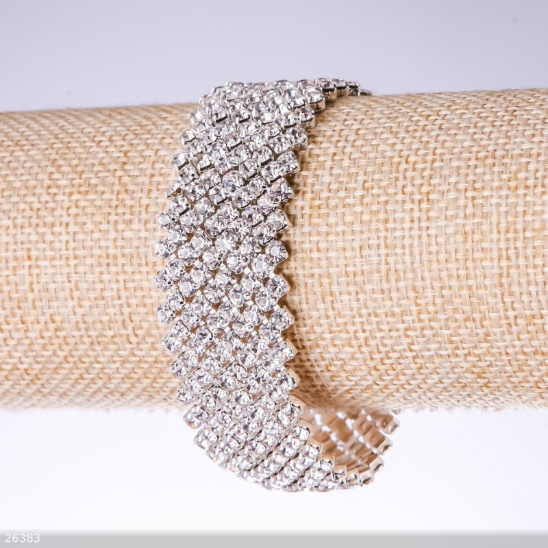 Bransoletka z cyrkoniami „biała”, szerokość 23 mm, długość 19 cm, srebrna podstawa