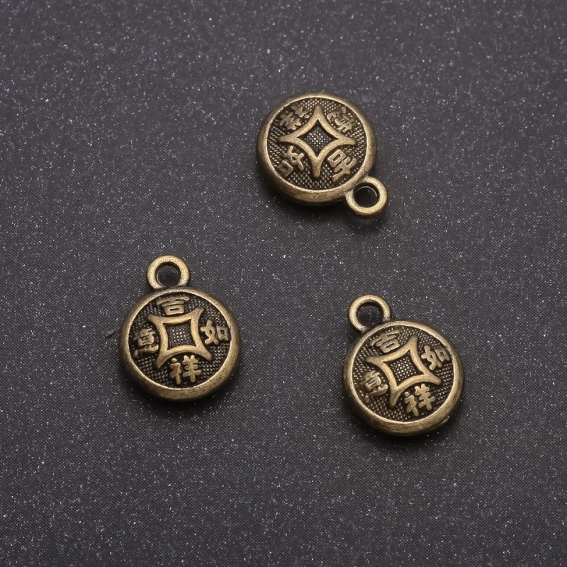 Zawieszka monetka z brązu, średnica 10×13 mm, masa 20 g ± 14 sztuk