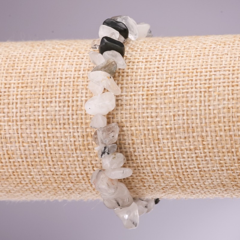 Bransoletka z naturalnego kamienia kwarc rutilowy 'włochaty', drobiny o średnicy 5–8 mm na elastycznej gumce, długość 18 cm