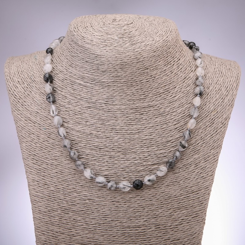 Naszyjnik z naturalnego kamienia: kwarc rutylowy włochaty, galwanizowany, średnica 6–8 mm, długość 48 cm