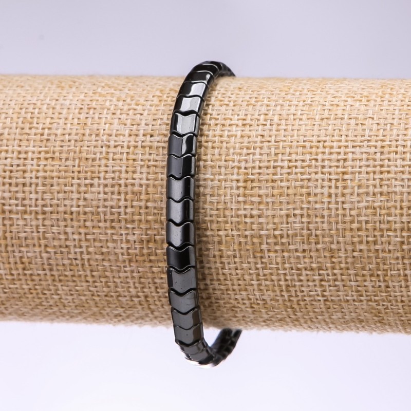 Bransoletka z hematytu, koraliki w kształcie zygzaga, średnica 6×5×3 mm, długość 18 cm, na elastycznej gumce