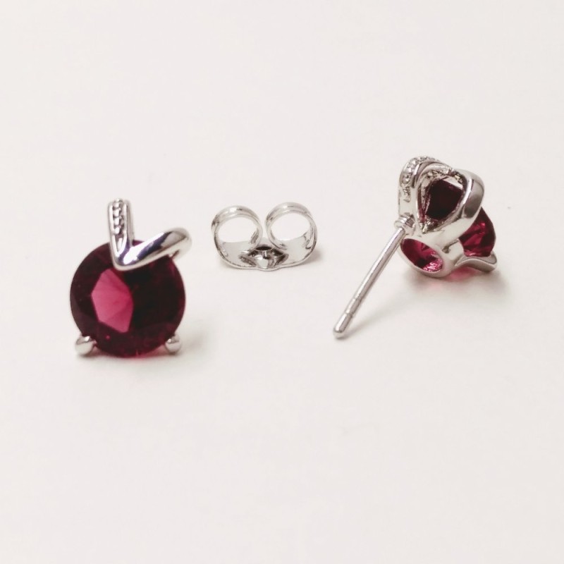 Kolczyki Xuping wkrętki z kamieniem malinowym, średnica 11×8 mm, pokrycie rodowe
