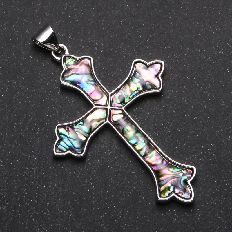 Wisiorek Krzyż z chalcedonem w oprawie 68×47 mm