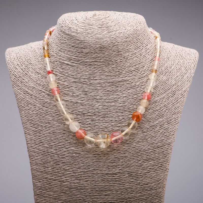 Naszyjnik z chalcedonu, kuleczki o stopniowanym rozmiarze, średnica 6–14 mm, długość 45 cm
