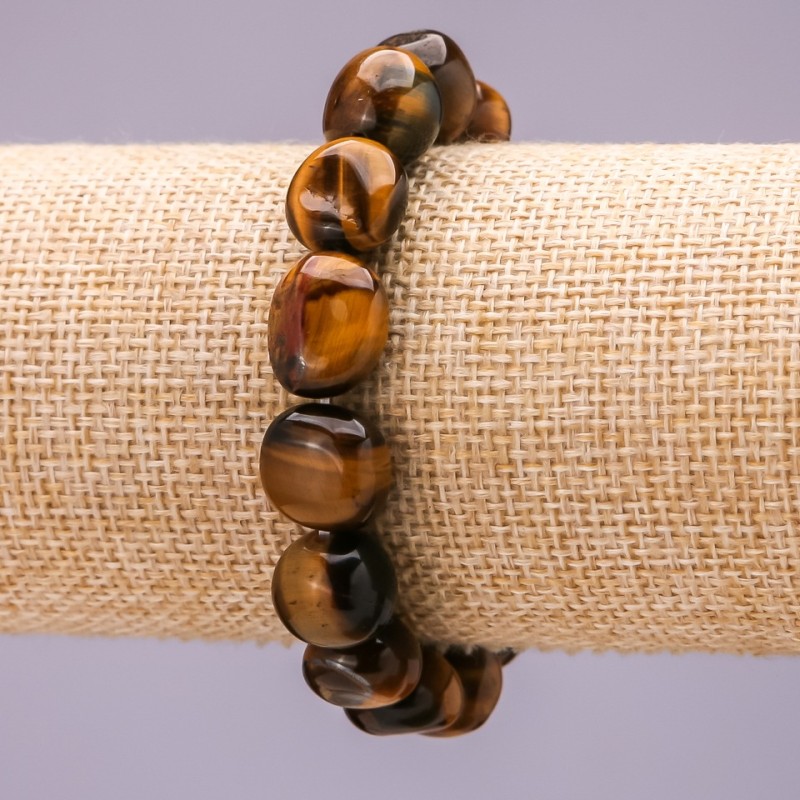 Bransoletka na gumce z tygrysiego oka – młotkowana 12×8 mm